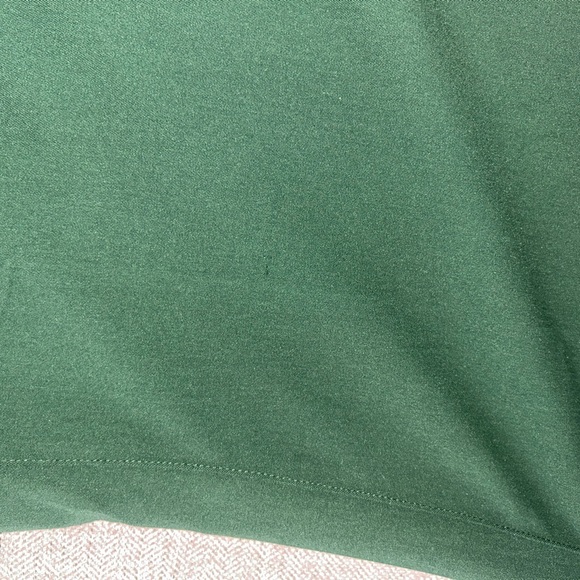 Fabletics Forest Green Scrub Set - Picture 2 of 4